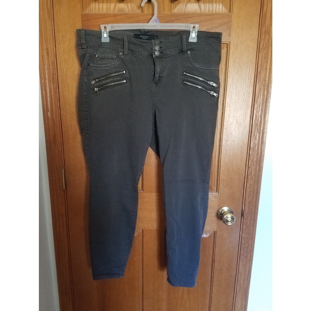 Gray torrid skinny jeggings